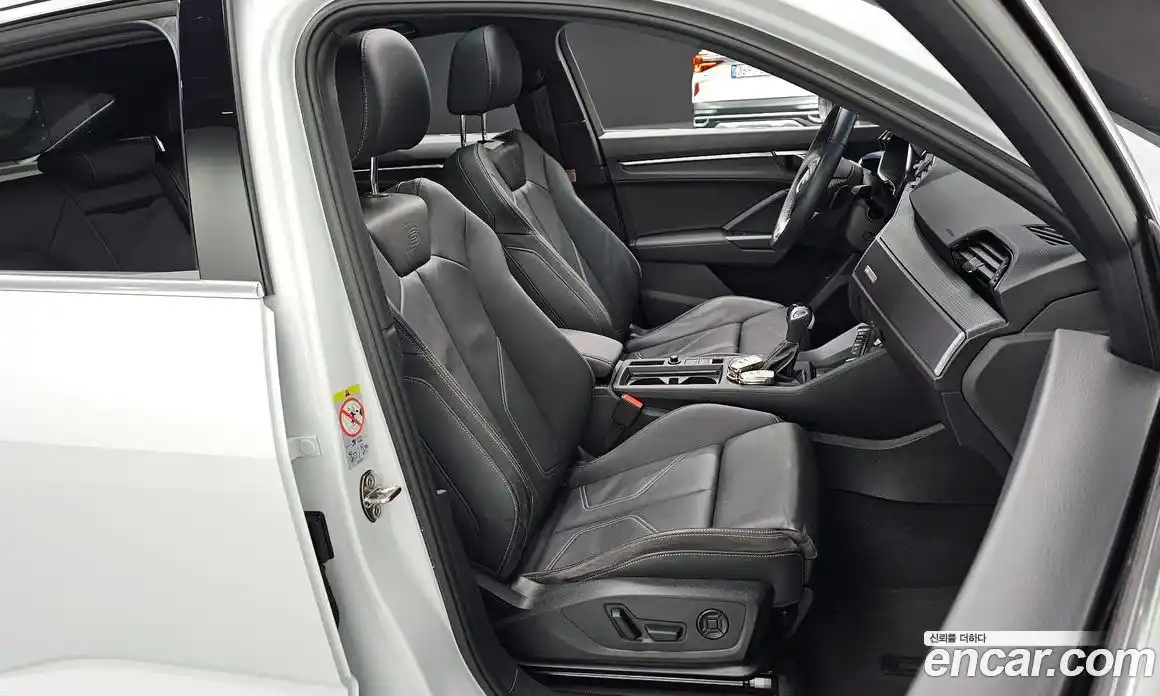 Audi Q3 2023 2.0 Автомат в Москве № 970329, фото 10