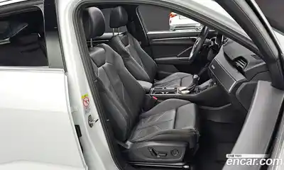 Audi Q3 2023 2.0 Автомат в Москве № 970329, миниатюра 10