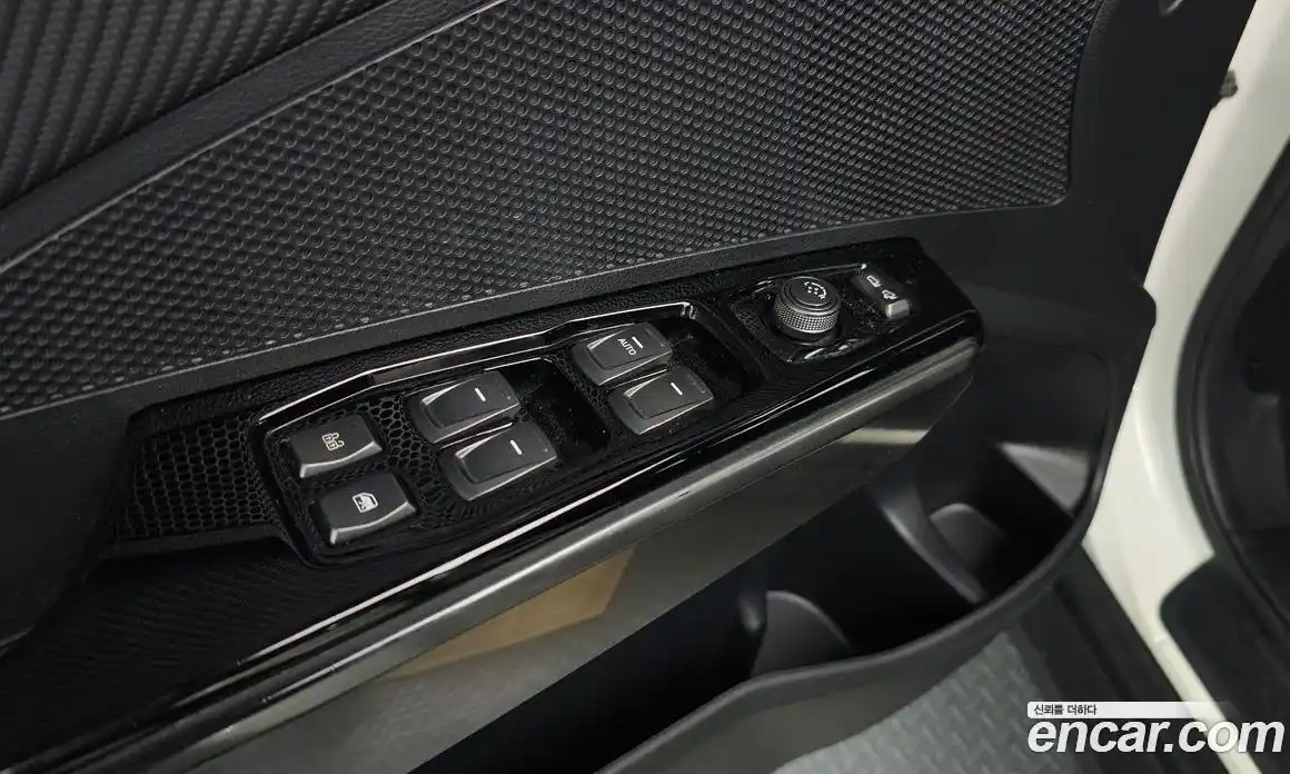 SsangYong TIBOLI 2020 1.5 Автомат в Москве № 973761, фото 17