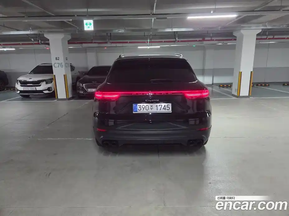 Porsche Cayenne 2019 3.0 гидро в Москве № 973781, фото 3