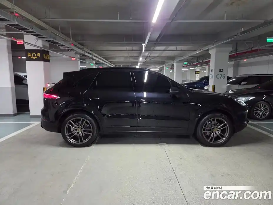 Porsche Cayenne 2019 3.0 гидро в Москве № 973781, фото 4