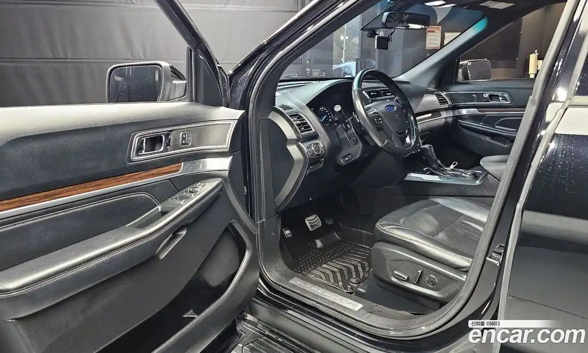 Ford Explorer 2016 3.5 гидро в Москве № 976325, фото 10