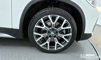 BMW X1 2022 2.0 гидро в Москве № 1001106, миниатюра 5