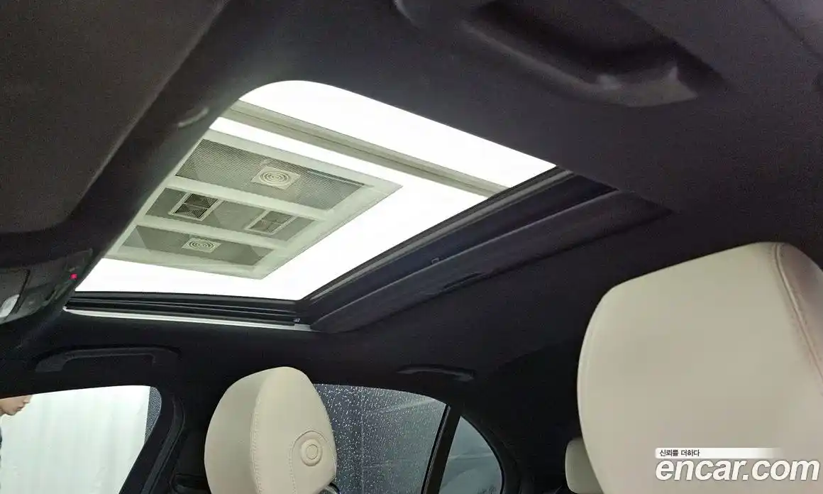 Mercedes-Benz E-Class 2023 2.0 гидро, фото 18