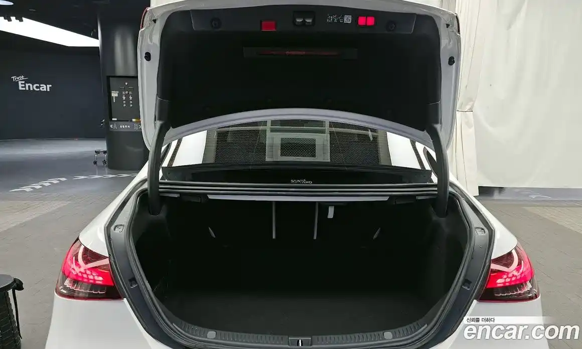 Mercedes-Benz E-Class 2023 2.0 гидро, фото 20