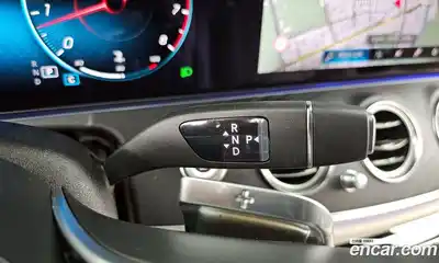 Mercedes-Benz E-Class 2023 2.0 гидро, миниатюра 9