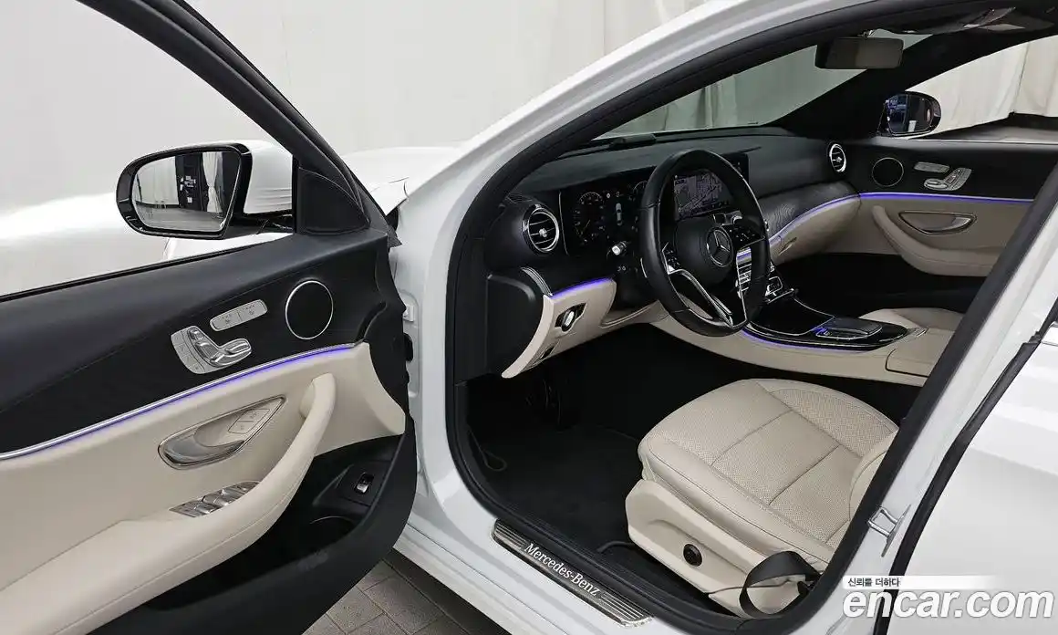 Mercedes-Benz E-Class 2023 2.0 гидро, фото 10