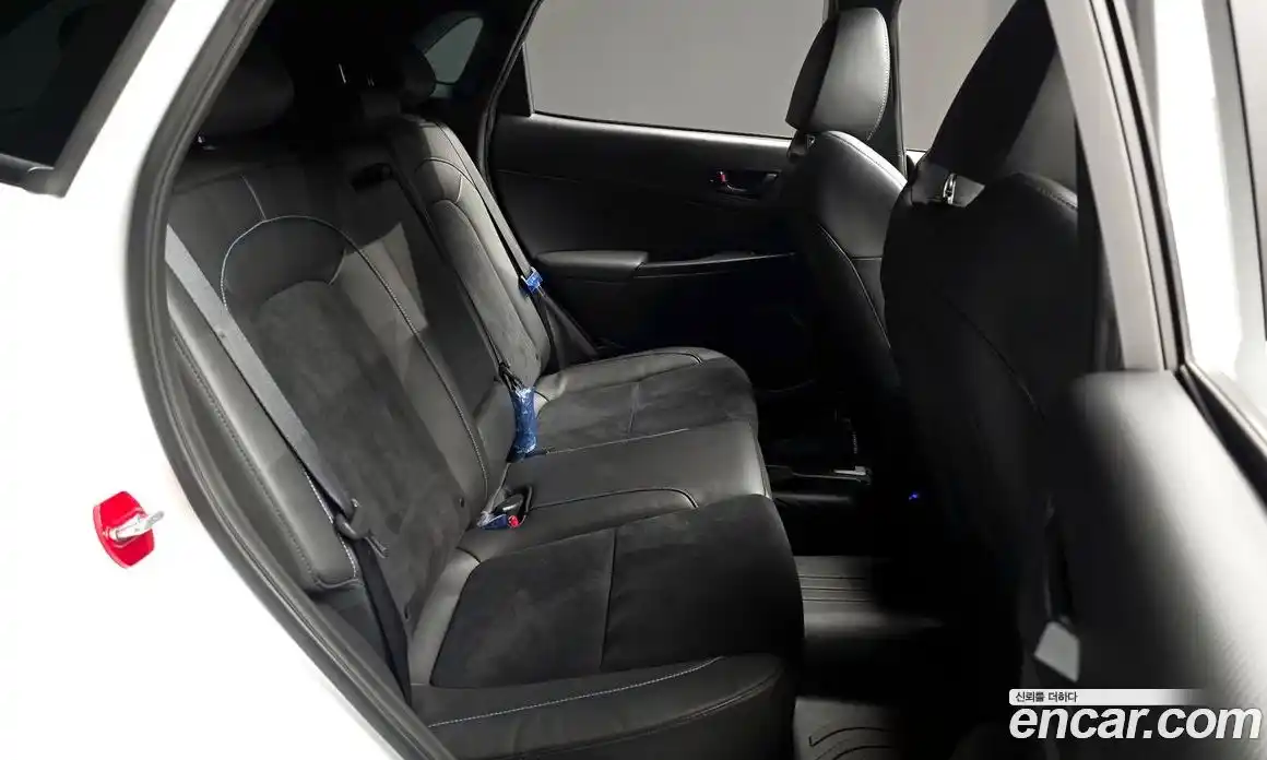 Hyundai Kona 2021 2.0 Автомат в Москве № 1008855, фото 12