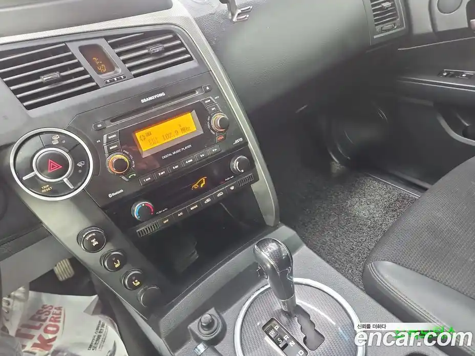 SsangYong Korando 2014 2.0 Автомат в Москве № 1011427, фото 9
