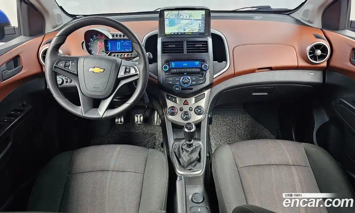 Chevrolet Aveo 2015 1.4 Механическая в Москве № 1012105, фото 7