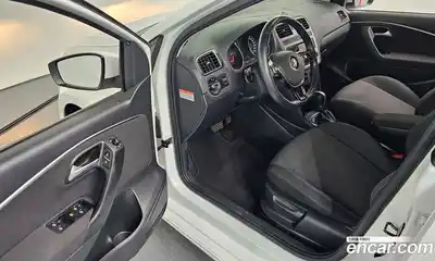 Volkswagen Polo 2015 1.4 гидро в Москве № 1014632, миниатюра 11