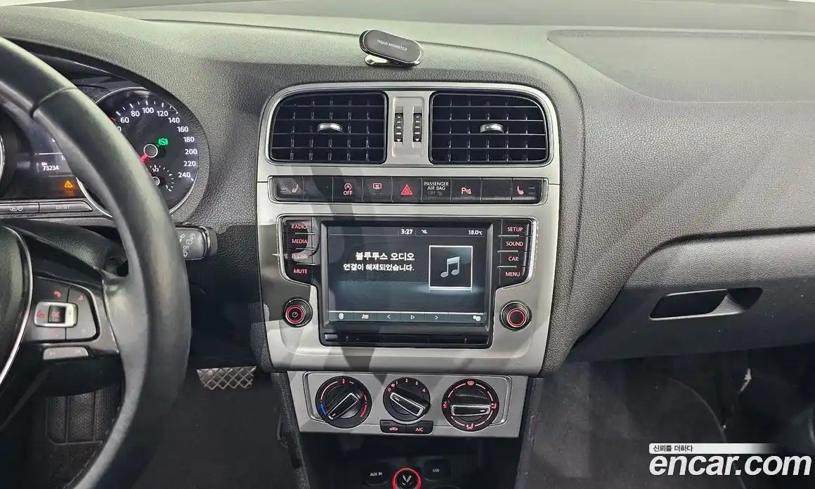 Volkswagen Polo 2015 1.4 гидро в Москве № 1014632, фото 16