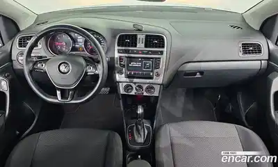 Volkswagen Polo 2015 1.4 гидро в Москве № 1014632, миниатюра 7
