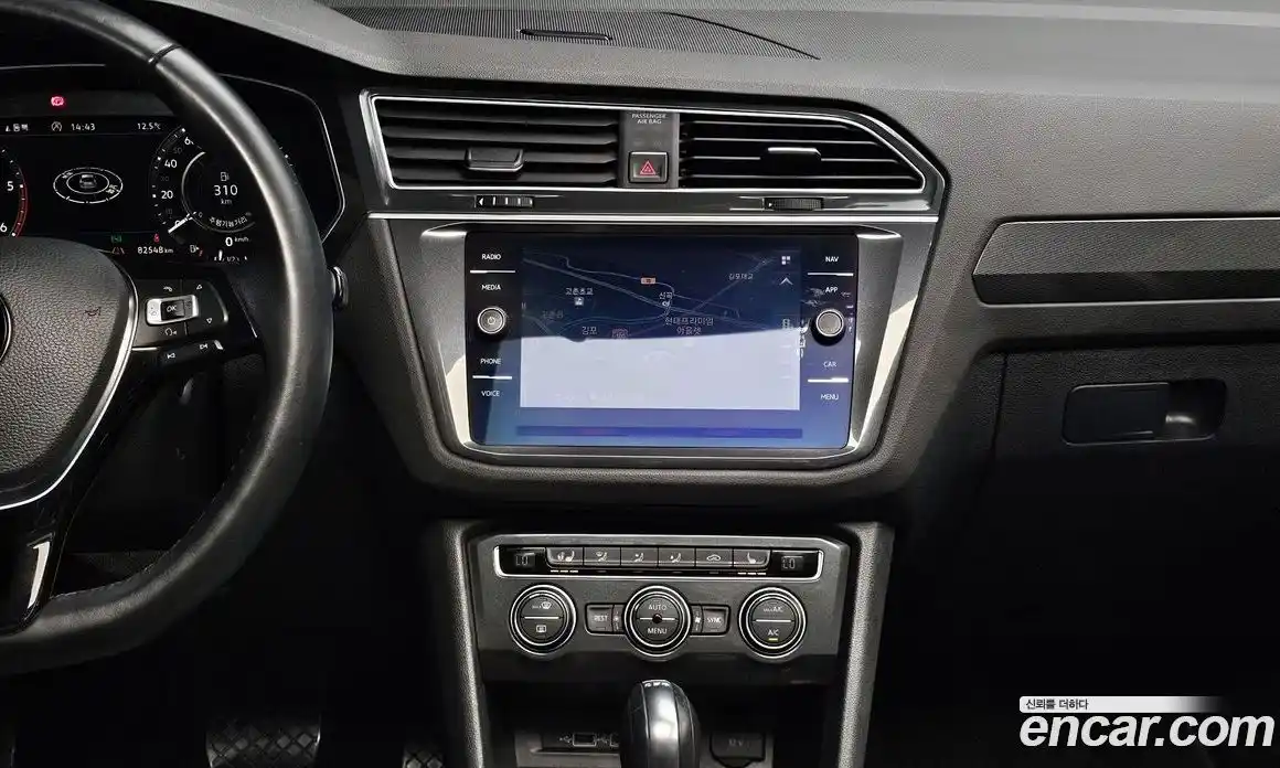 Volkswagen Tiguan 2018 2.0 гидро в Москве № 1014662, фото 16