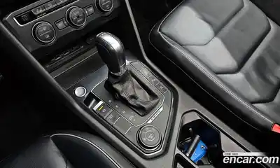Volkswagen Tiguan 2018 2.0 гидро в Москве № 1014662, миниатюра 9