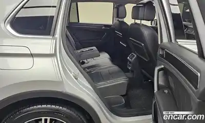 Volkswagen Tiguan 2018 2.0 гидро в Москве № 1014713, миниатюра 12