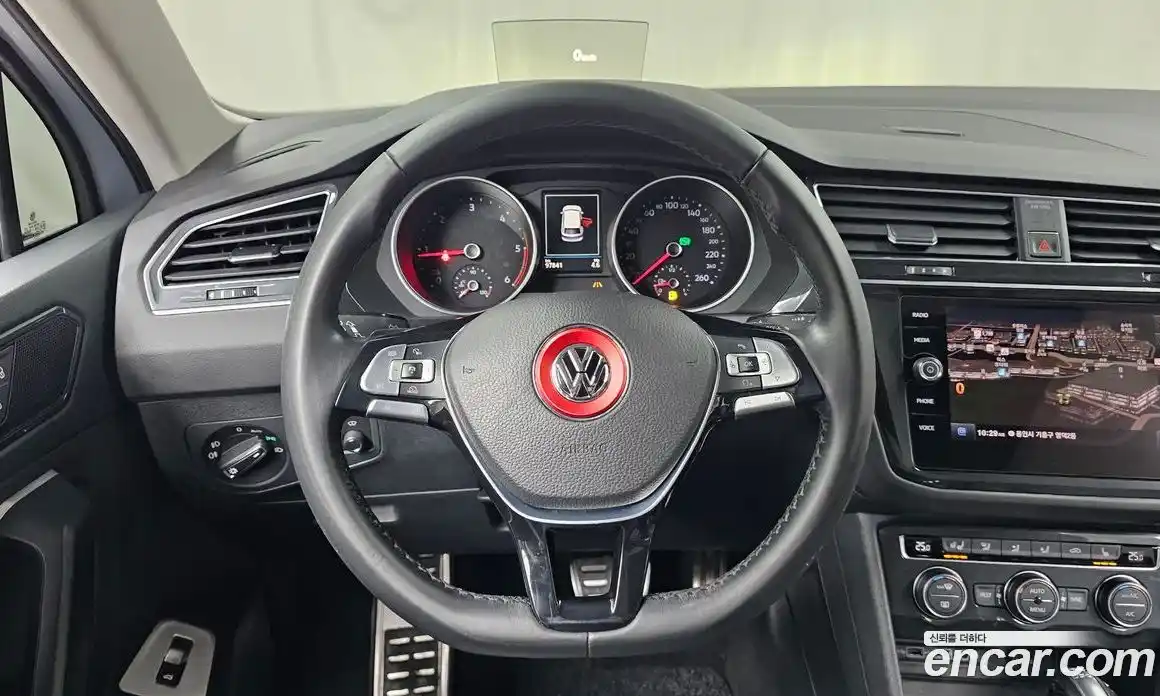 Volkswagen Tiguan 2018 2.0 гидро в Москве № 1014713, фото 13