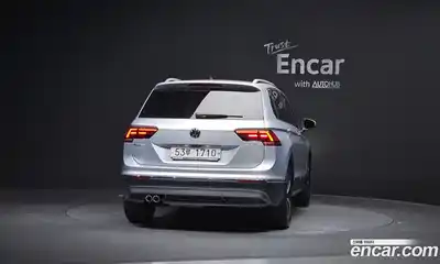 Volkswagen Tiguan 2018 2.0 гидро в Москве № 1014713, миниатюра 4