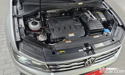 Volkswagen Tiguan 2018 2.0 гидро в Москве № 1014713, миниатюра 6