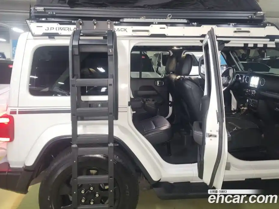 Jeep Wrangler 2021 2.0 гидро в Москве № 1014896, фото 16