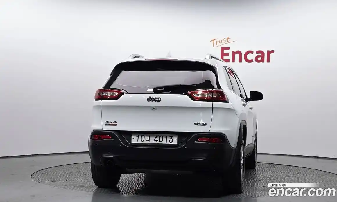 Jeep Cherokee 2017 2.4 гидро в Москве № 1015092, фото 4