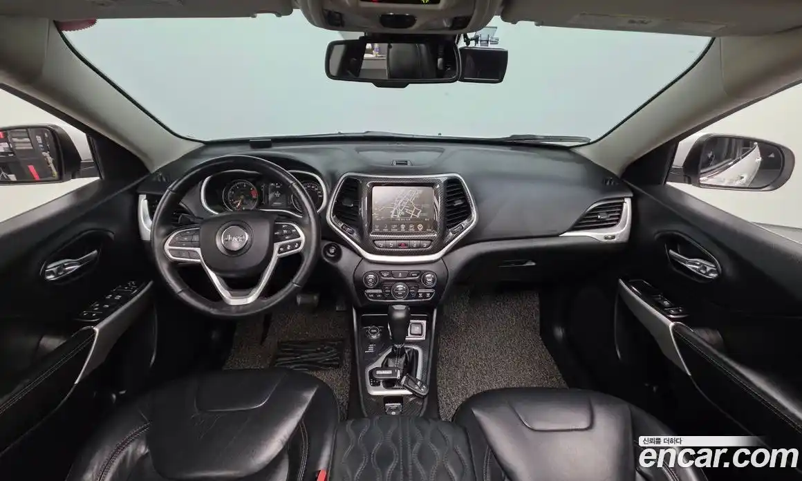 Jeep Cherokee 2017 2.4 гидро в Москве № 1015092, фото 7