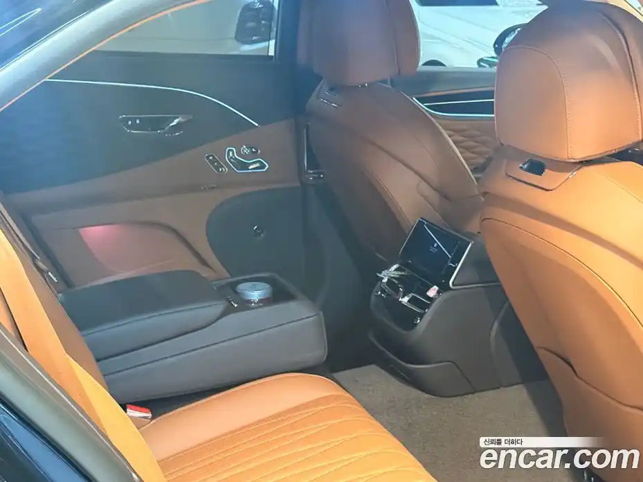 Bentley Flying Spur 2021 4.0 гидро в Москве № 1016080, фото 17