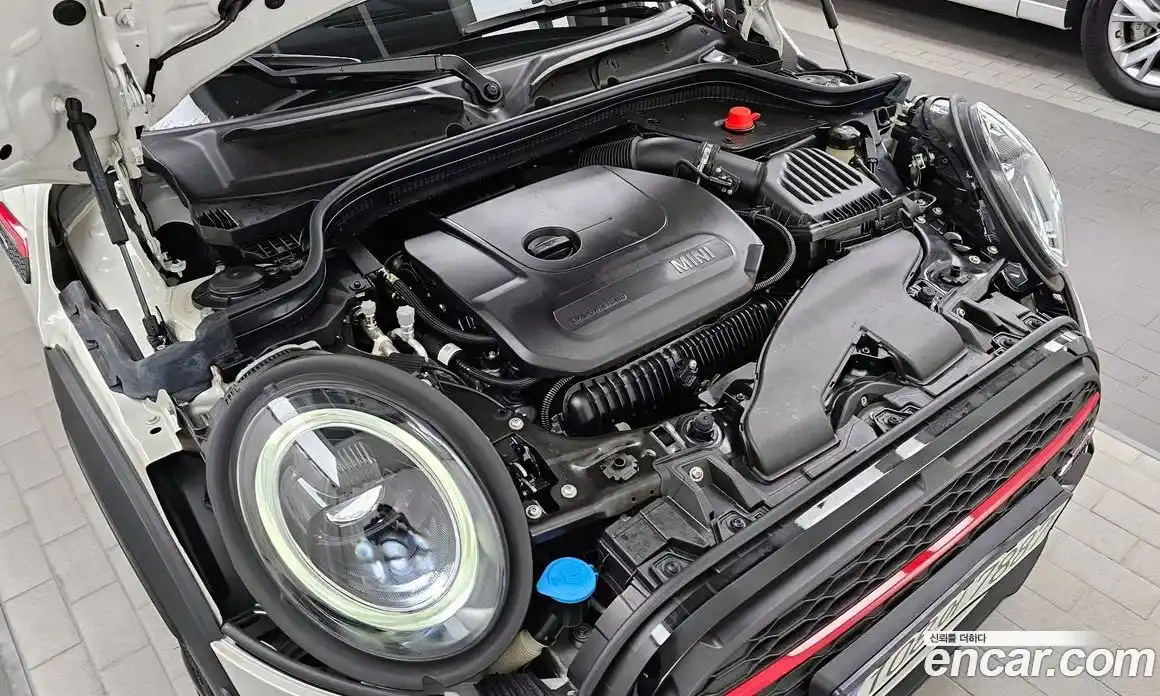 Mini Cooper Convertible 2023 2.0 гидро в Москве № 135047, фото 6