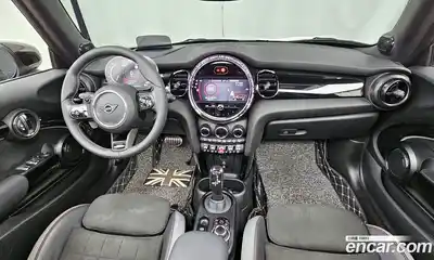 Mini Cooper Convertible 2023 2.0 гидро в Москве № 135047, миниатюра 7