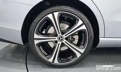 Mercedes-Benz C-Class 2023 2.0 гидро в Москве № 136294, миниатюра 5