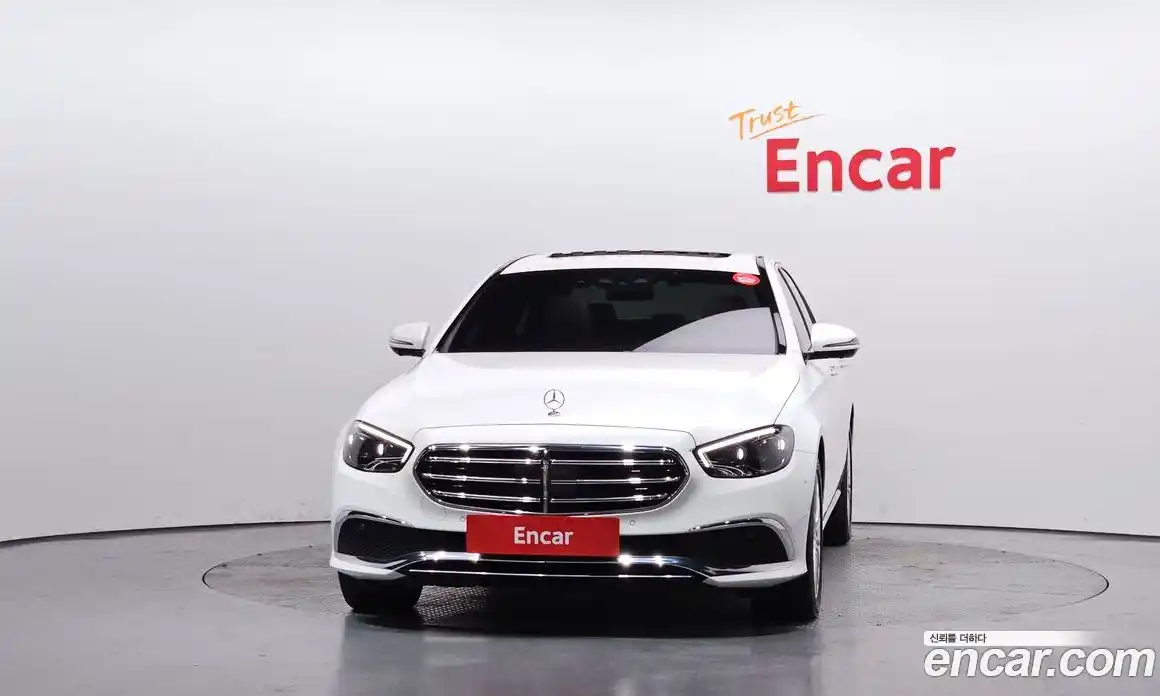 Mercedes-Benz E-Class 2022 2.0 гидро в Москве № 139973, фото 3