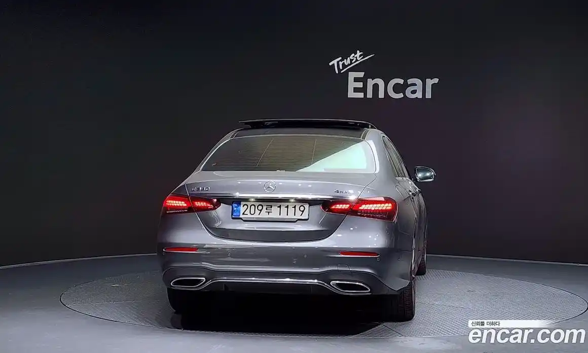 Mercedes-Benz E-Class 2022 2.0 гидро в Москве, фото 4