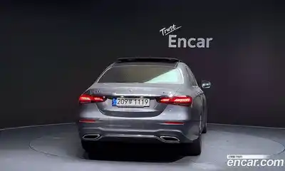 Mercedes-Benz E-Class 2022 2.0 гидро в Москве, миниатюра 4