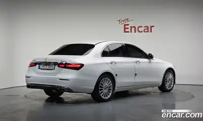 Mercedes-Benz E-Class 2022 1.9 гидро в Москве, миниатюра 2