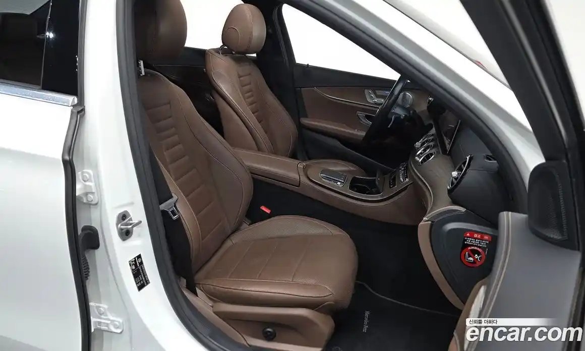 Mercedes-Benz E-Class 2022 1.9 гидро в Москве, фото 10