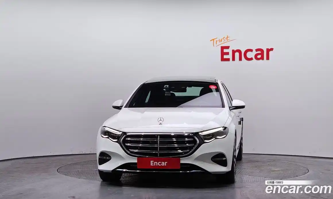 Mercedes-Benz E-Class 2025 2.0 гидро в Москве № 160221, фото 3