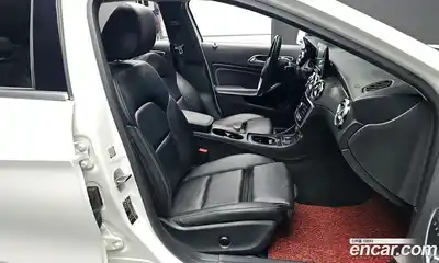 Mercedes-Benz GLA-Class 2018 2.0 гидро в Москве № 160782, миниатюра 10