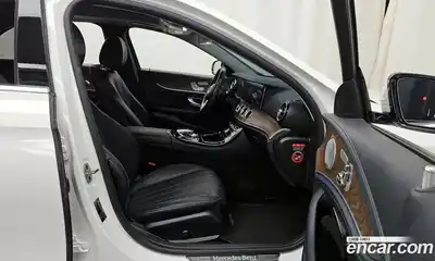 Mercedes-Benz E-Class 2019 2.0 гидро в Москве, миниатюра 11