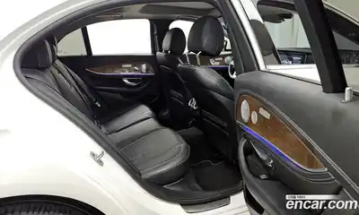 Mercedes-Benz E-Class 2019 2.0 гидро в Москве, миниатюра 12