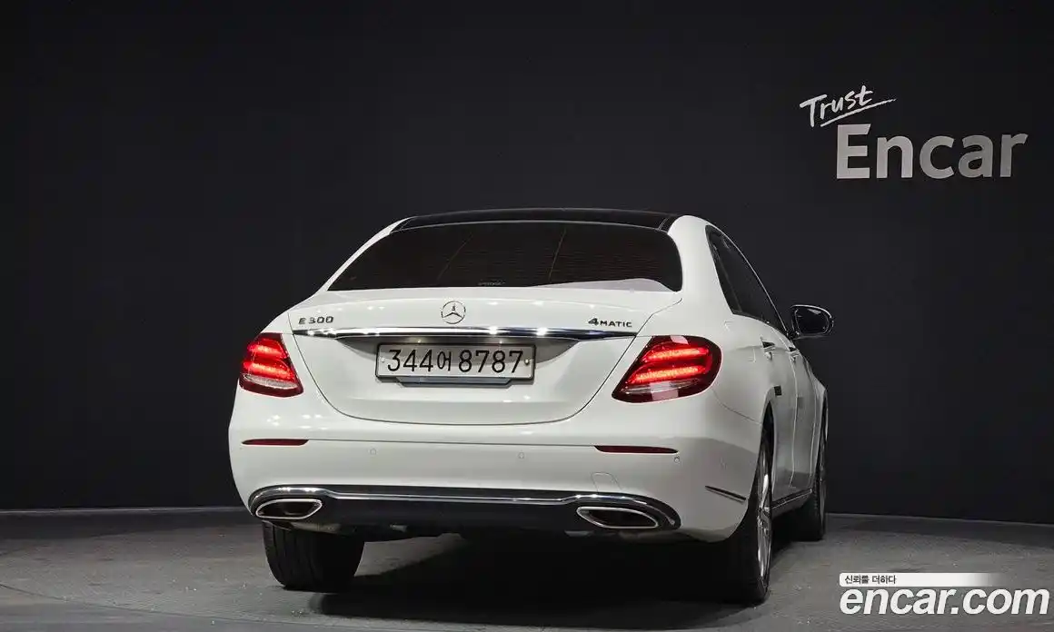 Mercedes-Benz E-Class 2019 2.0 гидро в Москве, фото 4