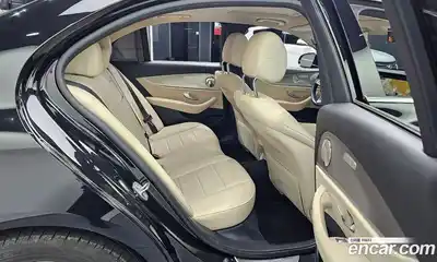 Mercedes-Benz E-Class 2018 2.0 гидро в Москве № 161678, миниатюра 12