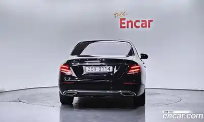 Mercedes-Benz E-Class 2018 2.0 гидро в Москве № 161678, миниатюра 4