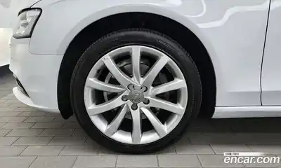 Audi A4 2015 2.0 гидро в Москве № 163385, миниатюра 5