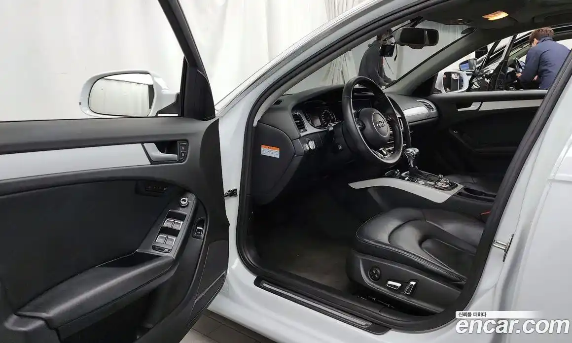 Audi A4 2015 2.0 гидро в Москве № 163385, фото 10