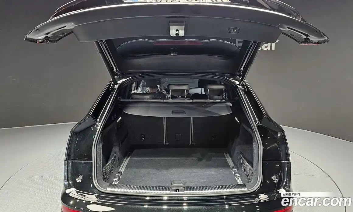 Audi SQ5 2022 3.0 гидро в Москве № 163581, фото 20