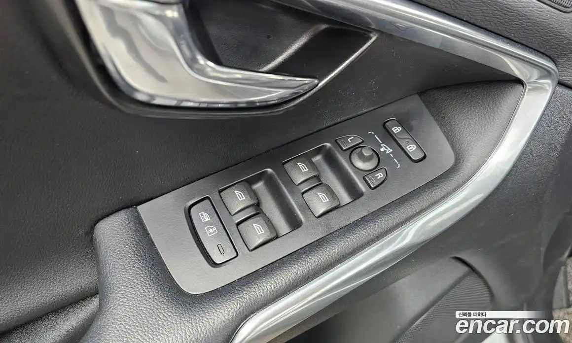 Volvo V40 2018 2.0 гидро в Москве № 164361, фото 14