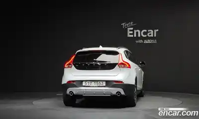 Volvo V40 2018 2.0 гидро в Москве № 164361, миниатюра 4