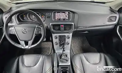 Volvo V40 2018 2.0 гидро в Москве № 164361, миниатюра 7