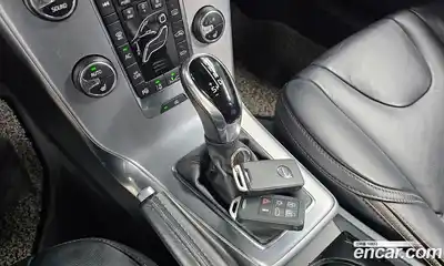 Volvo V40 2018 2.0 гидро в Москве № 164361, миниатюра 9