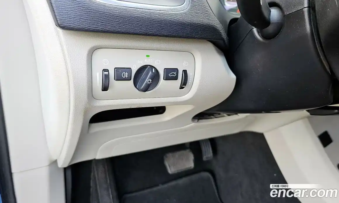 Volvo V40 2014 1.6 гидро в Москве № 164545, фото 19